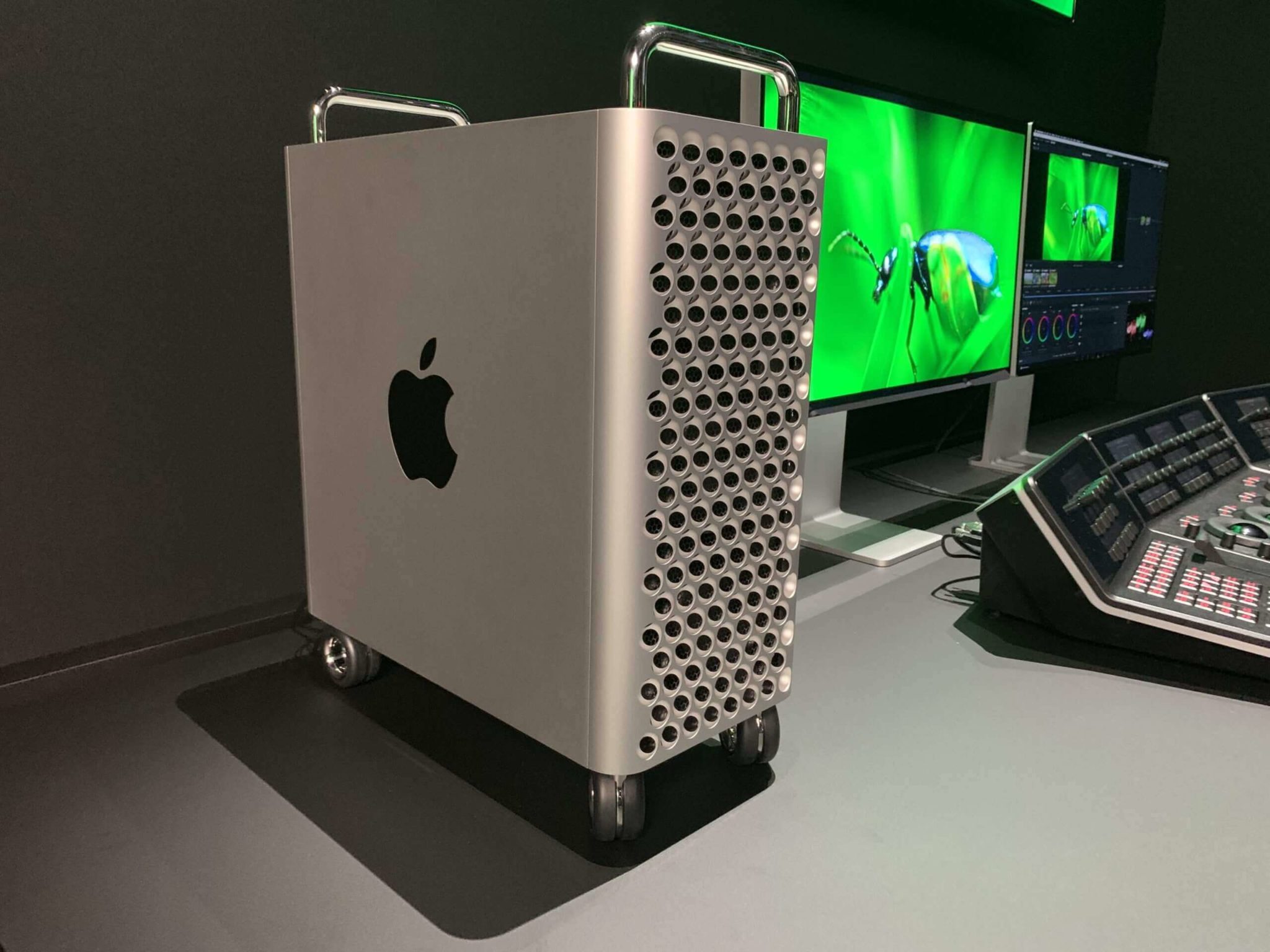 Mac Pro On Wheels Scaled Revolutech